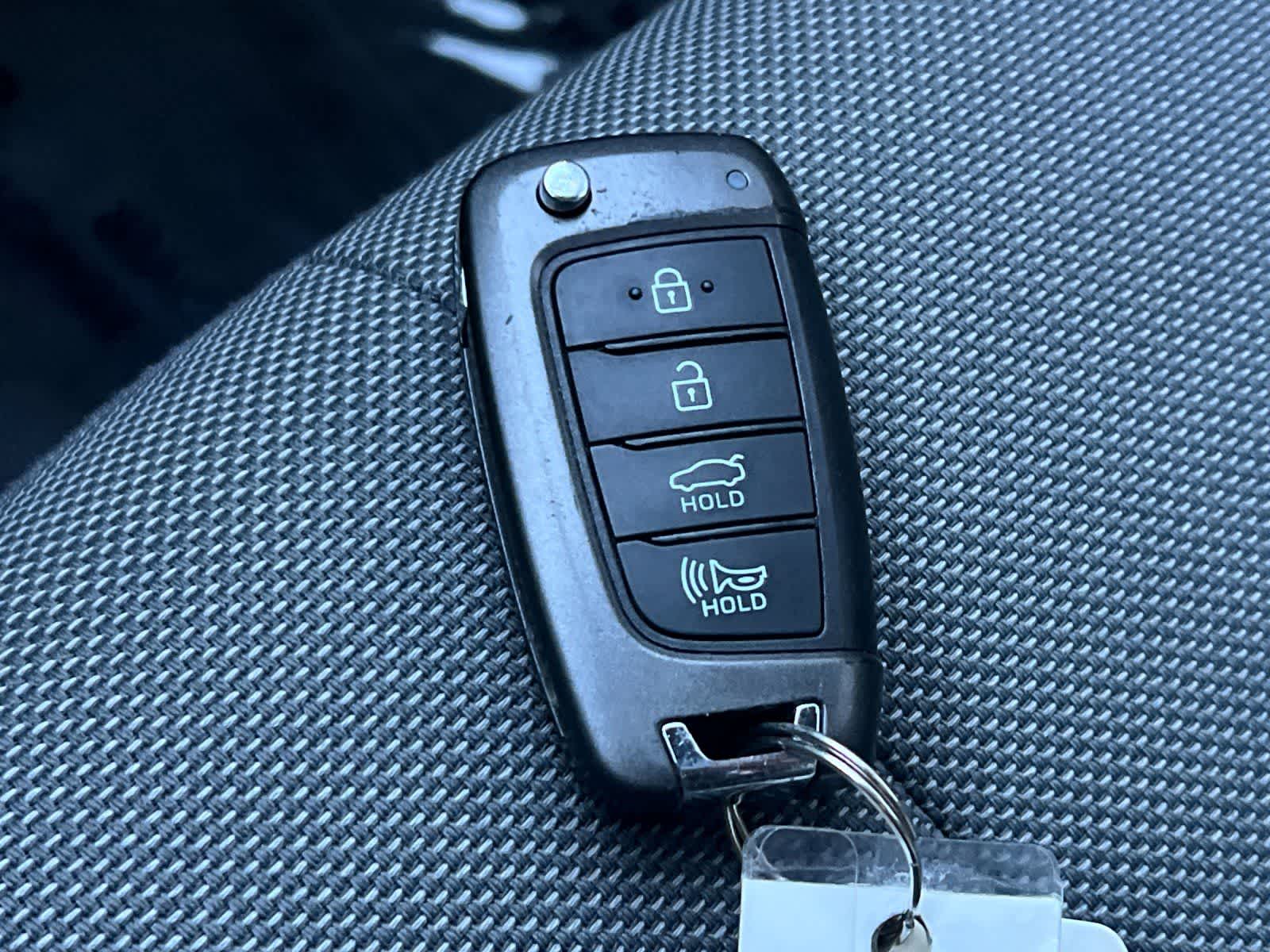 Thumbnail: 2021 Hyundai Elantra - 26