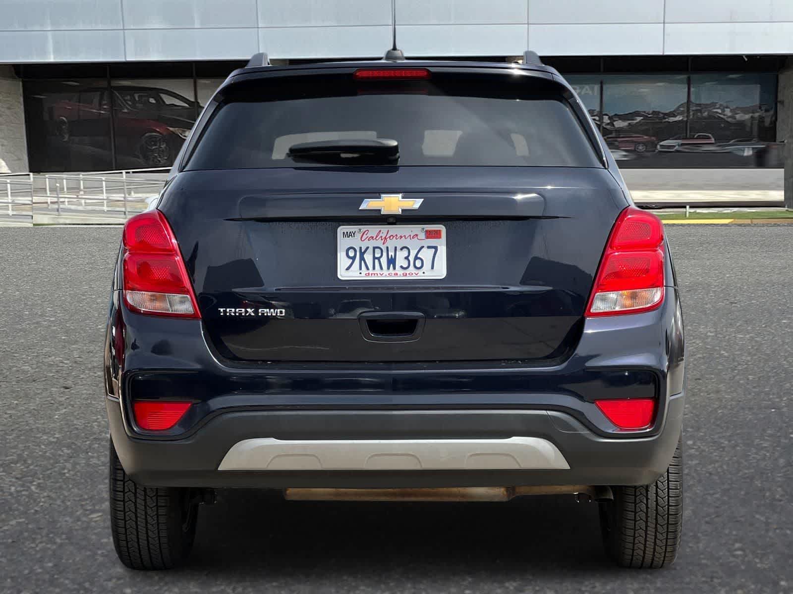 2021 Chevrolet Trax LT photo 3