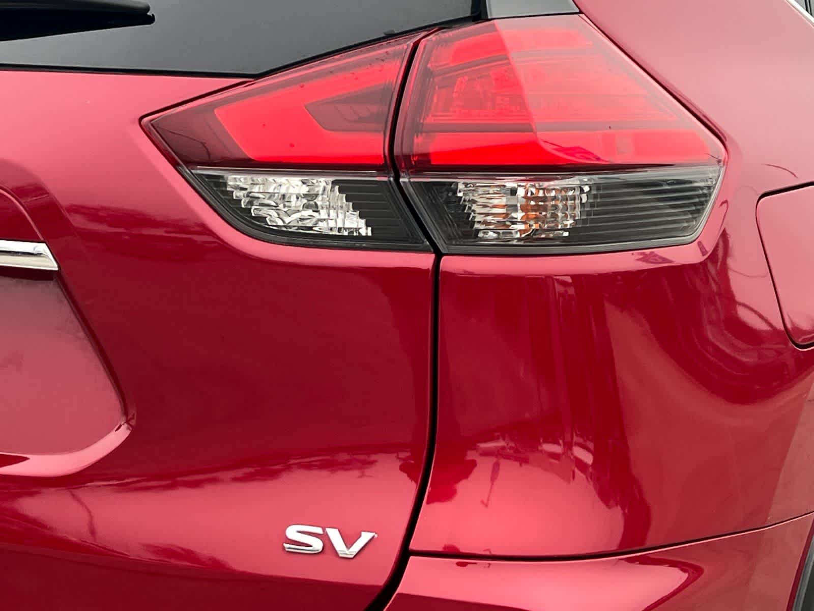 Thumbnail: 2017 Nissan Rogue - 27