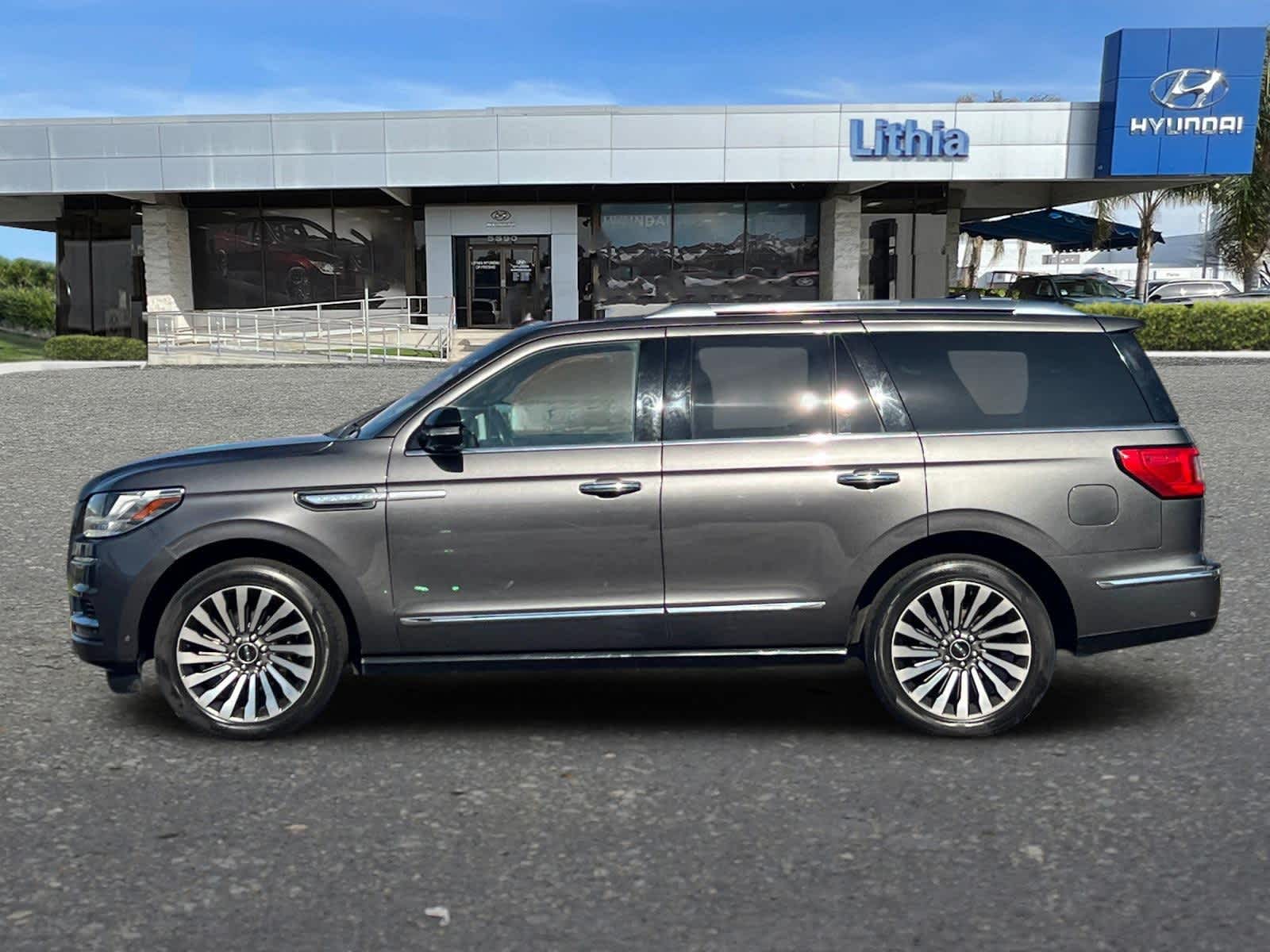 Thumbnail: 2018 Lincoln Navigator - 5