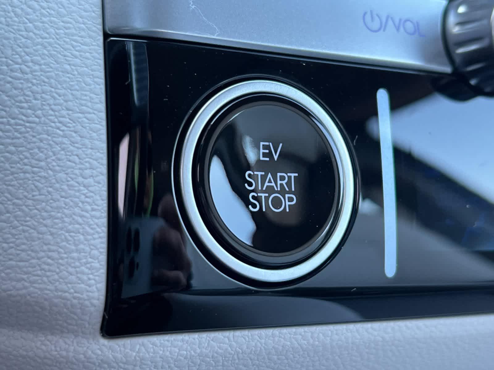 Thumbnail: 2025 Hyundai Ioniq 6 - 21