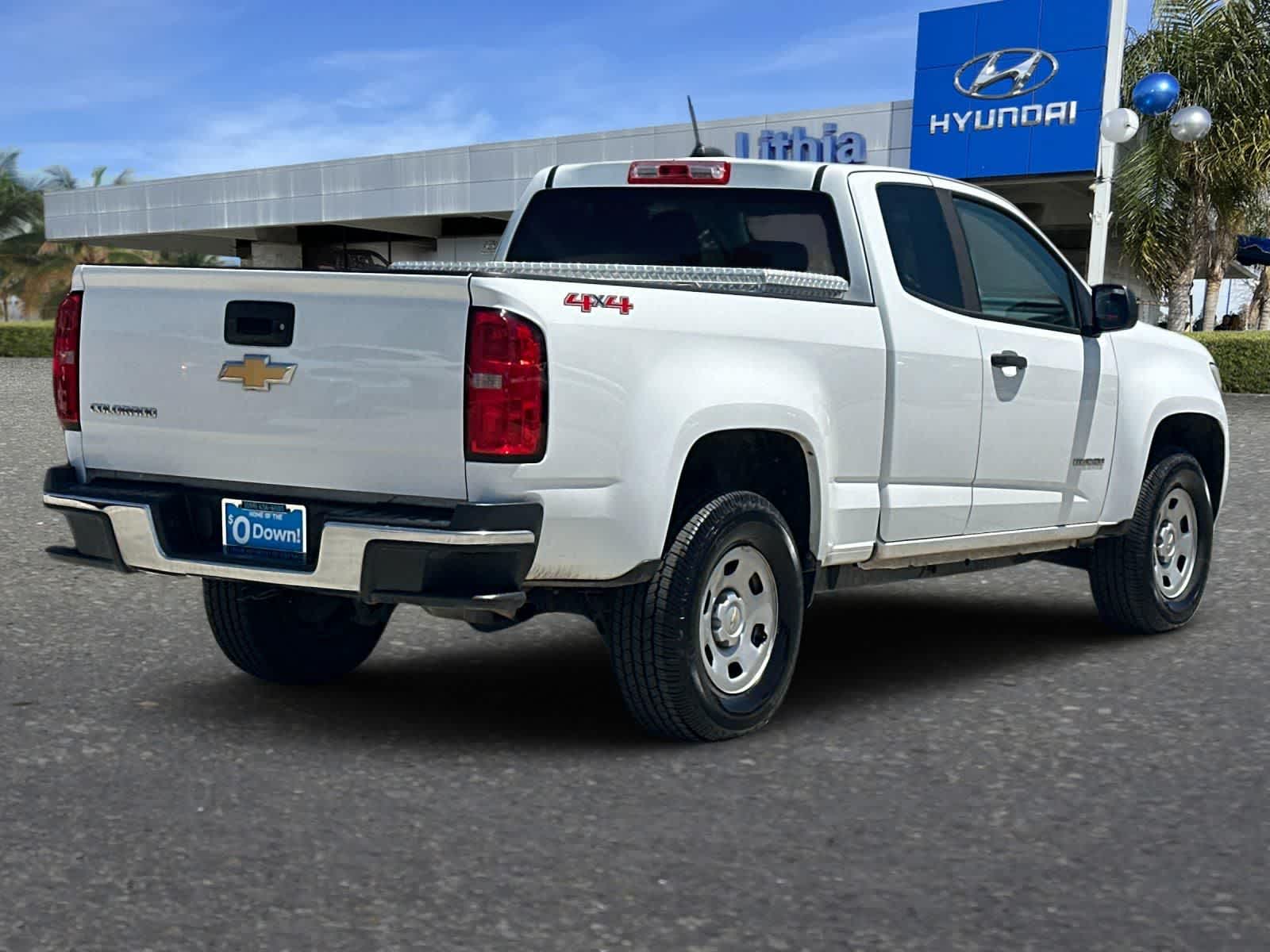Thumbnail: 2019 Chevrolet Colorado - 3