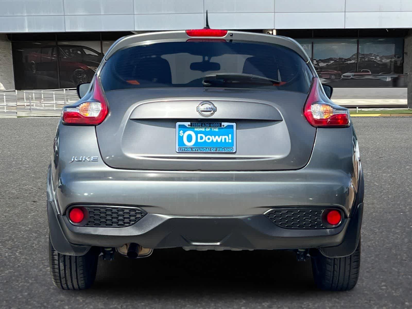 2015 Nissan Juke S photo 3