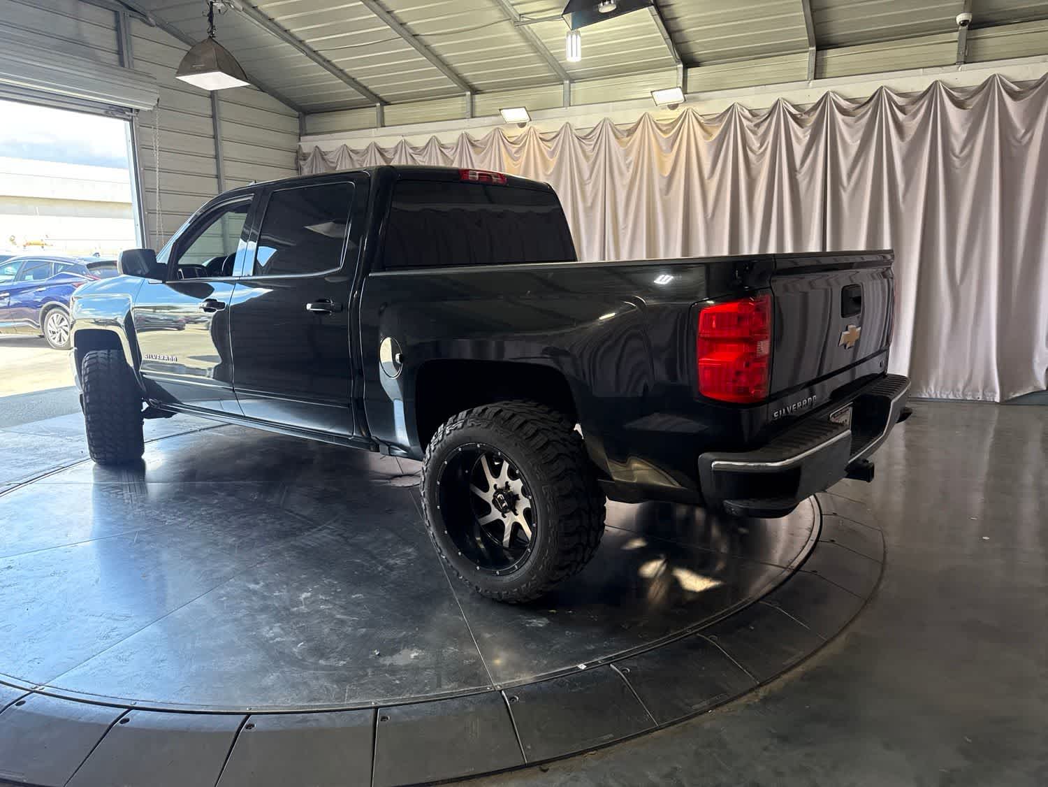 2017 Chevrolet Silverado 1500 LT w/1LT photo 5
