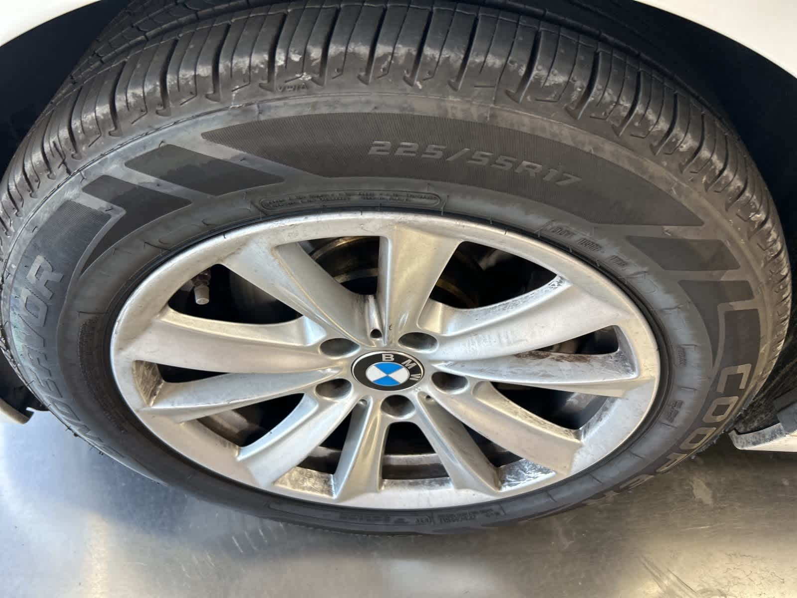 Thumbnail: 2016 BMW 5 Series - 16
