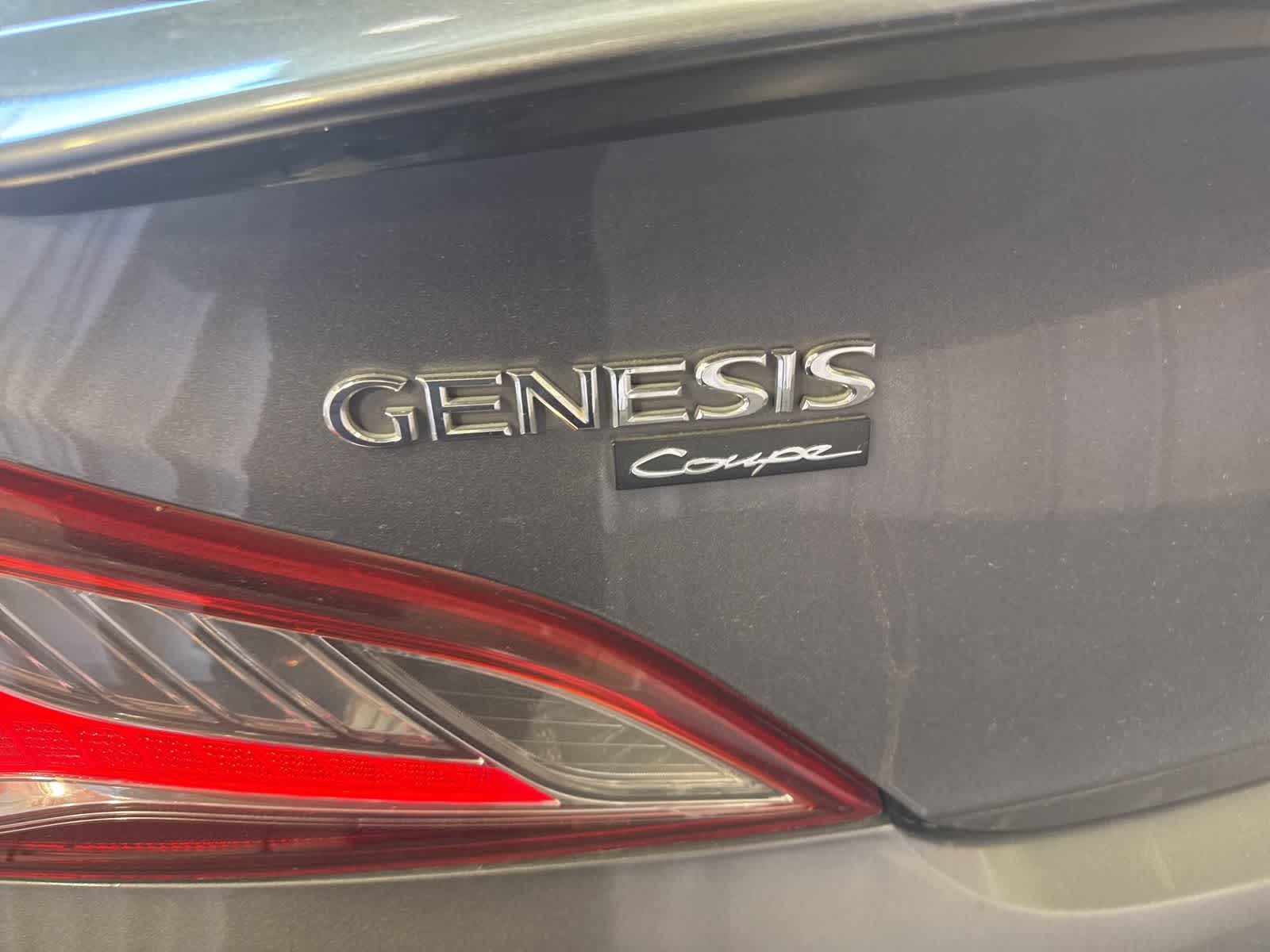 Thumbnail: 2014 Hyundai Genesis - 10