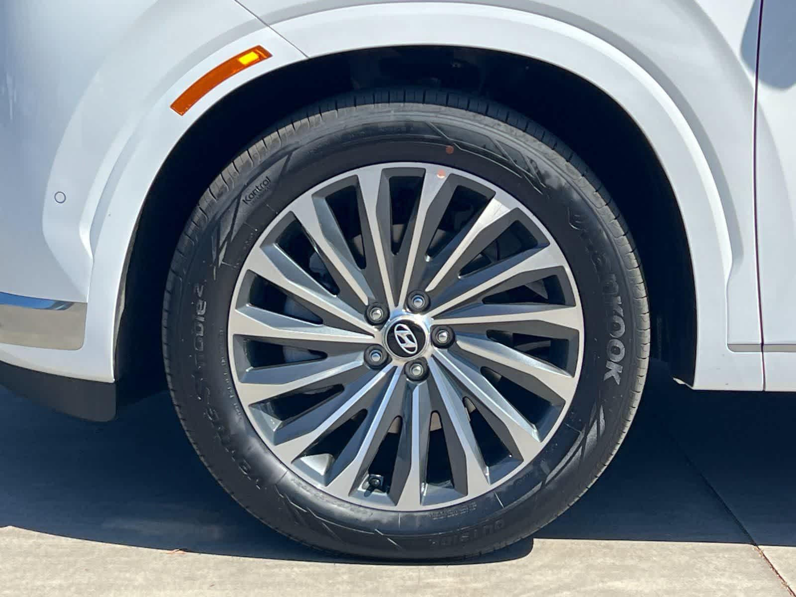 Thumbnail: 2025 Hyundai Palisade - 25