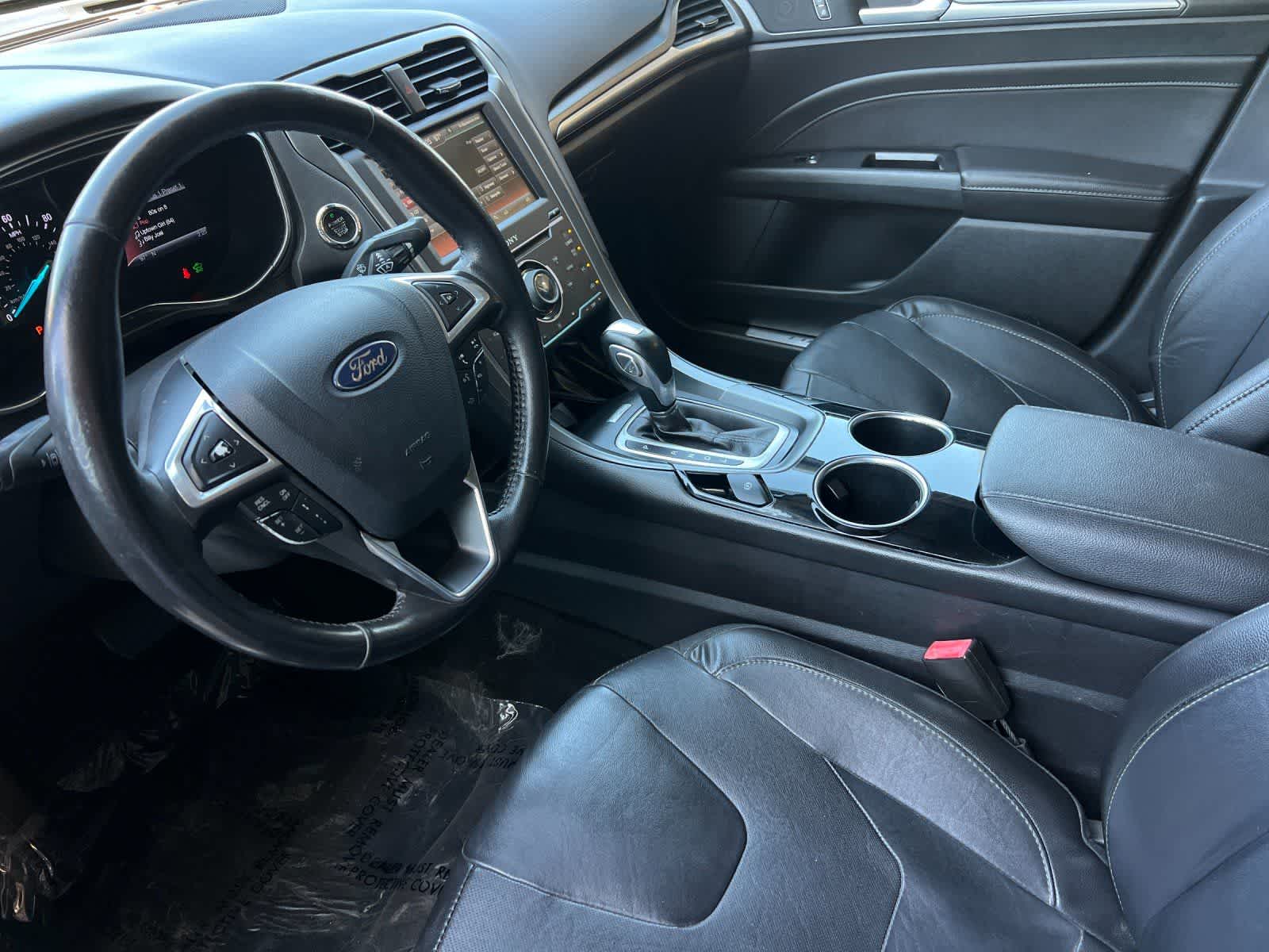 Thumbnail: 2013 Ford Fusion - 12