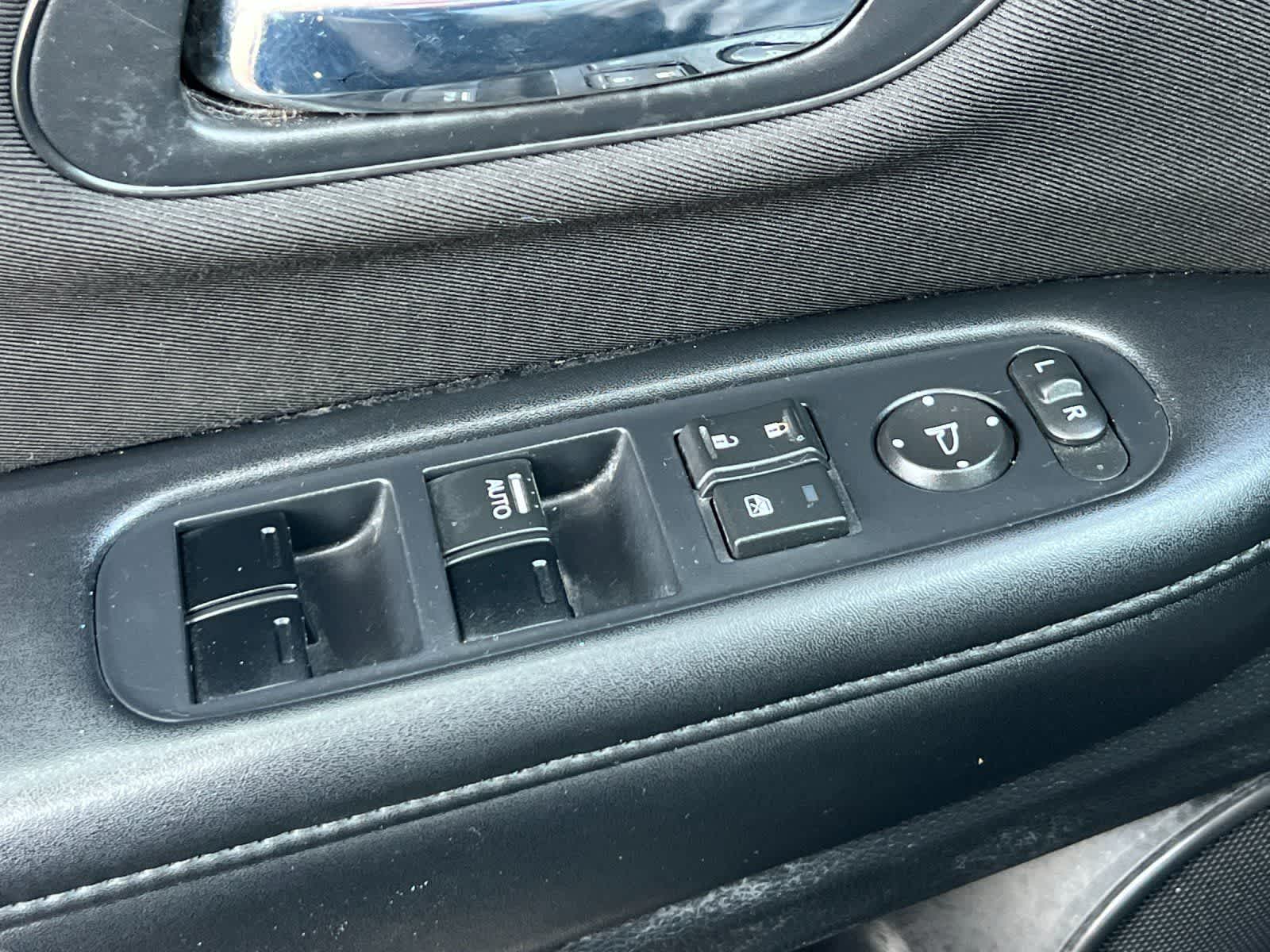 Thumbnail: 2017 Honda HR-V - 14