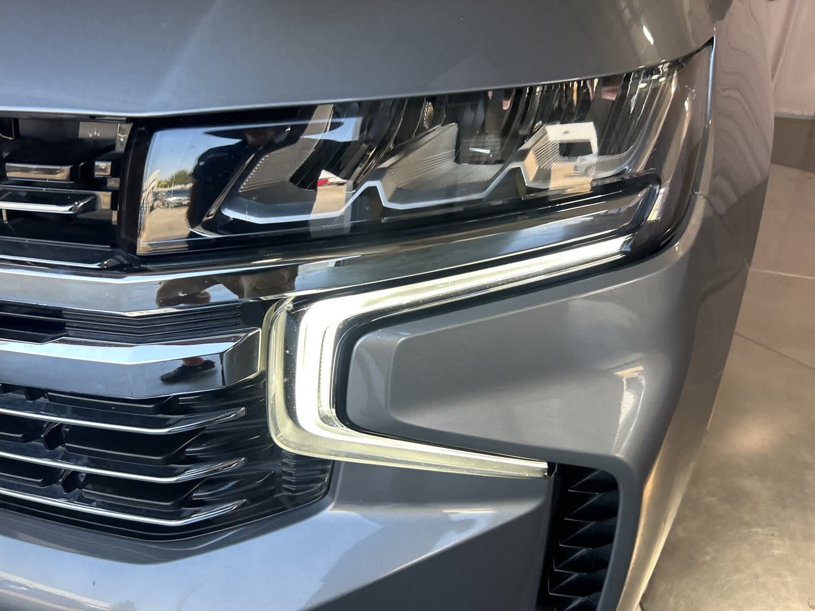 2022 Chevrolet Tahoe LT photo 2