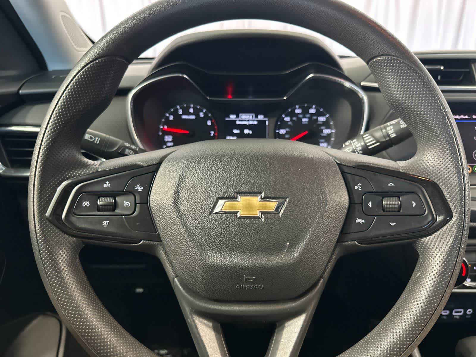 Thumbnail: 2023 Chevrolet TrailBlazer - 24