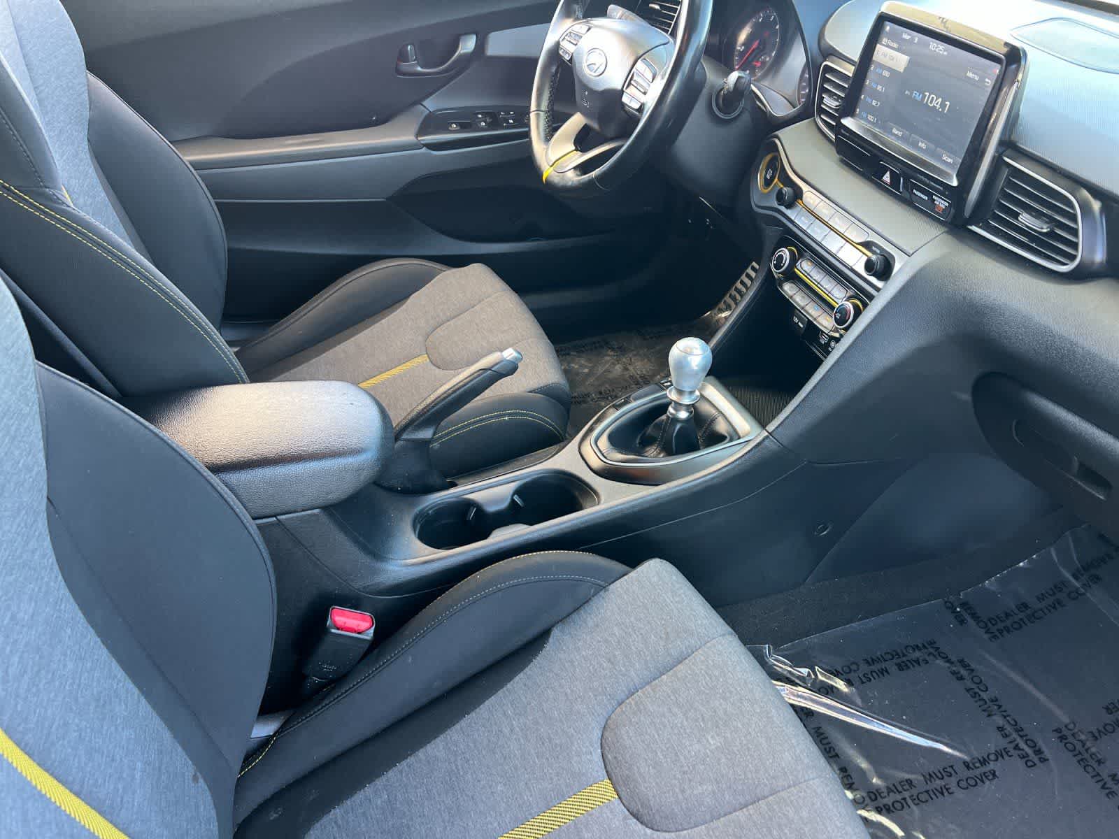 Thumbnail: 2019 Hyundai Veloster - 16