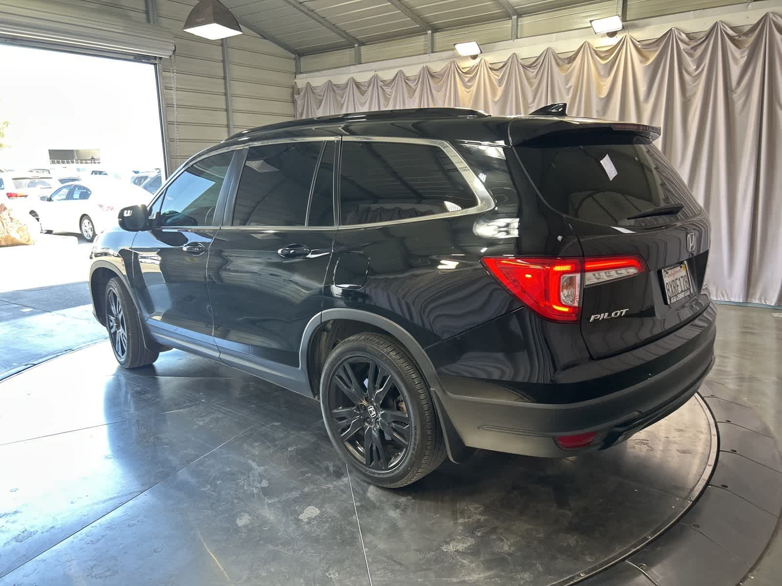 Thumbnail: 2021 Honda Pilot - 14