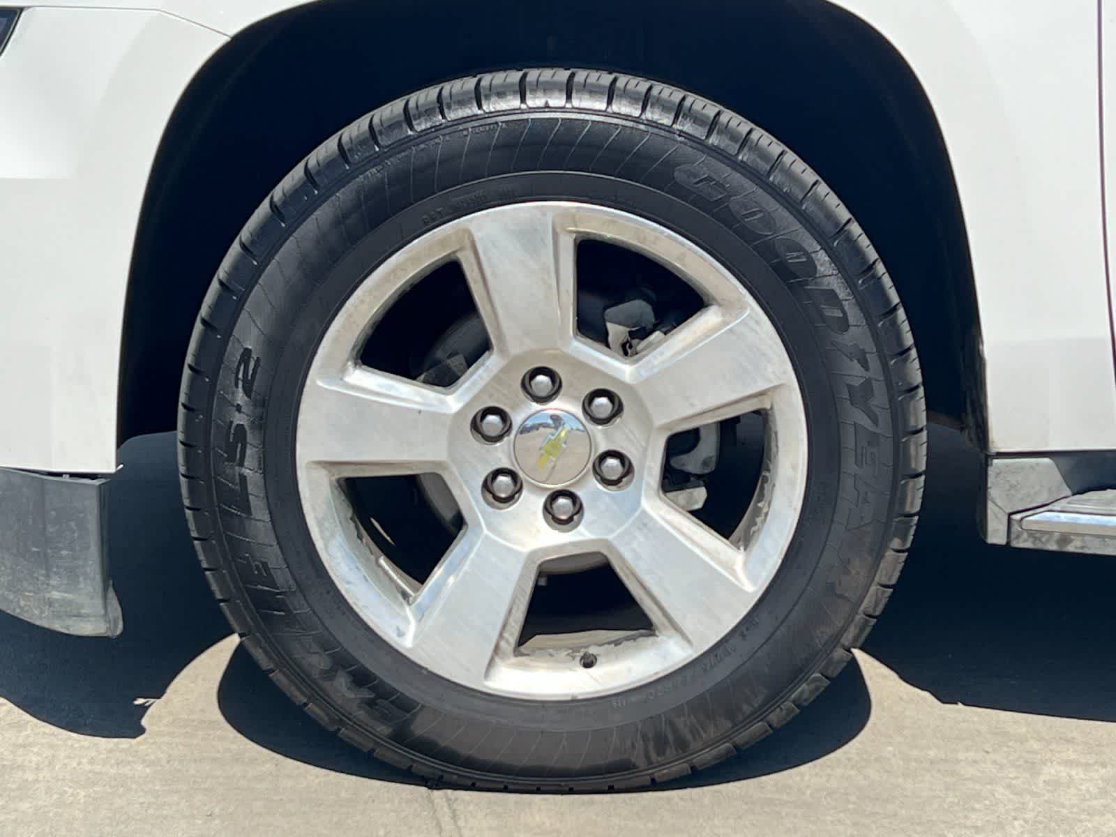 Thumbnail: 2015 Chevrolet Suburban - 29