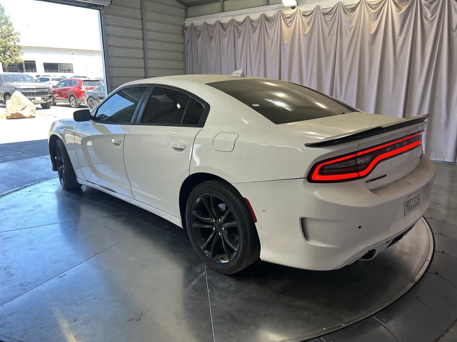 Thumbnail: 2016 Dodge Charger - 15