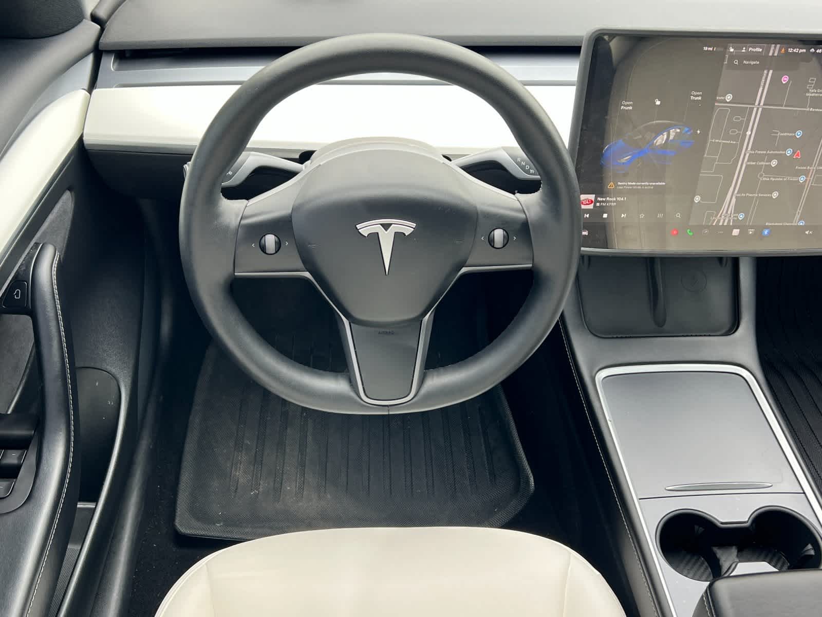 Thumbnail: 2021 Tesla Model 3 - 14