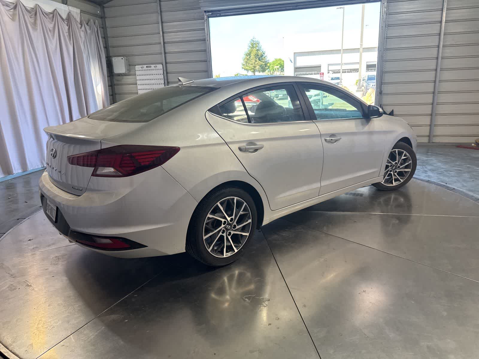 Thumbnail: 2020 Hyundai Elantra - 5