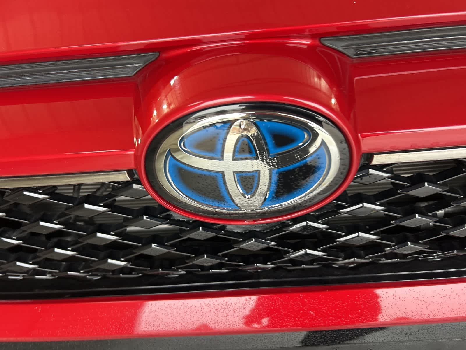 Thumbnail: 2021 Toyota RAV4 - 3