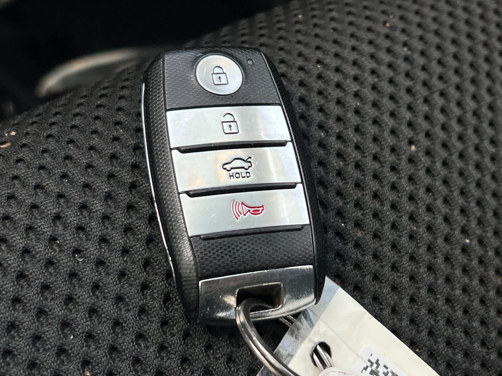 Thumbnail: 2020 Kia Optima - 27