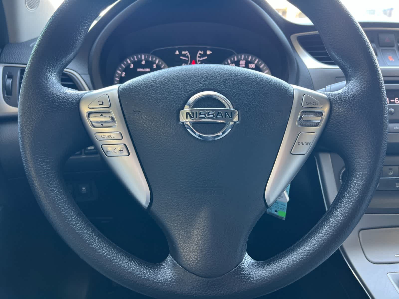 Thumbnail: 2014 Nissan Sentra - 20