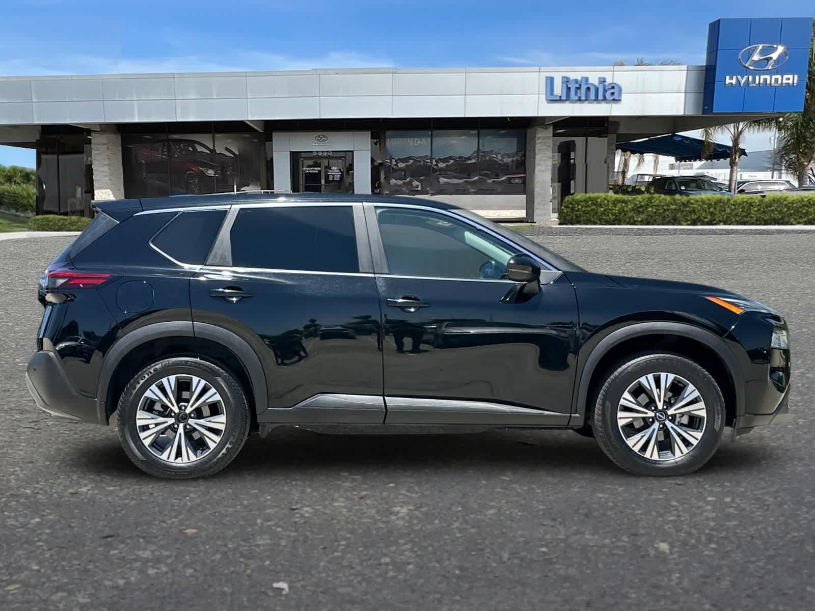 Thumbnail: 2022 Nissan Rogue - 8