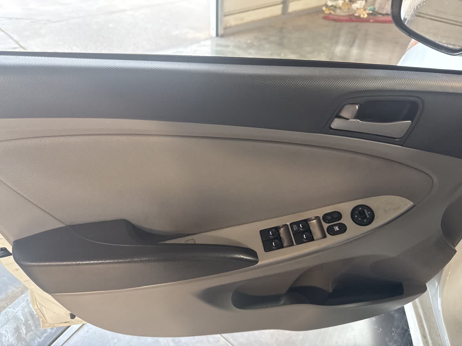 Thumbnail: 2015 Hyundai Accent - 13