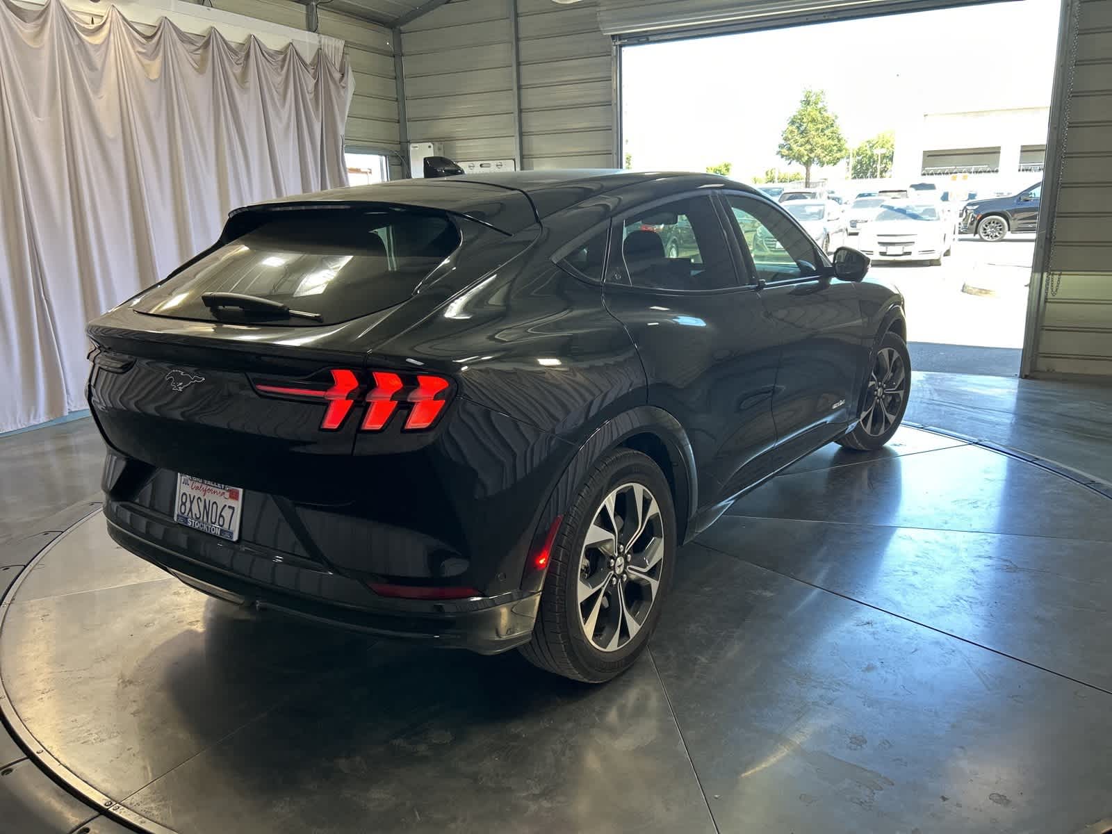 Thumbnail: 2021 Ford Mustang Mach-E - 9