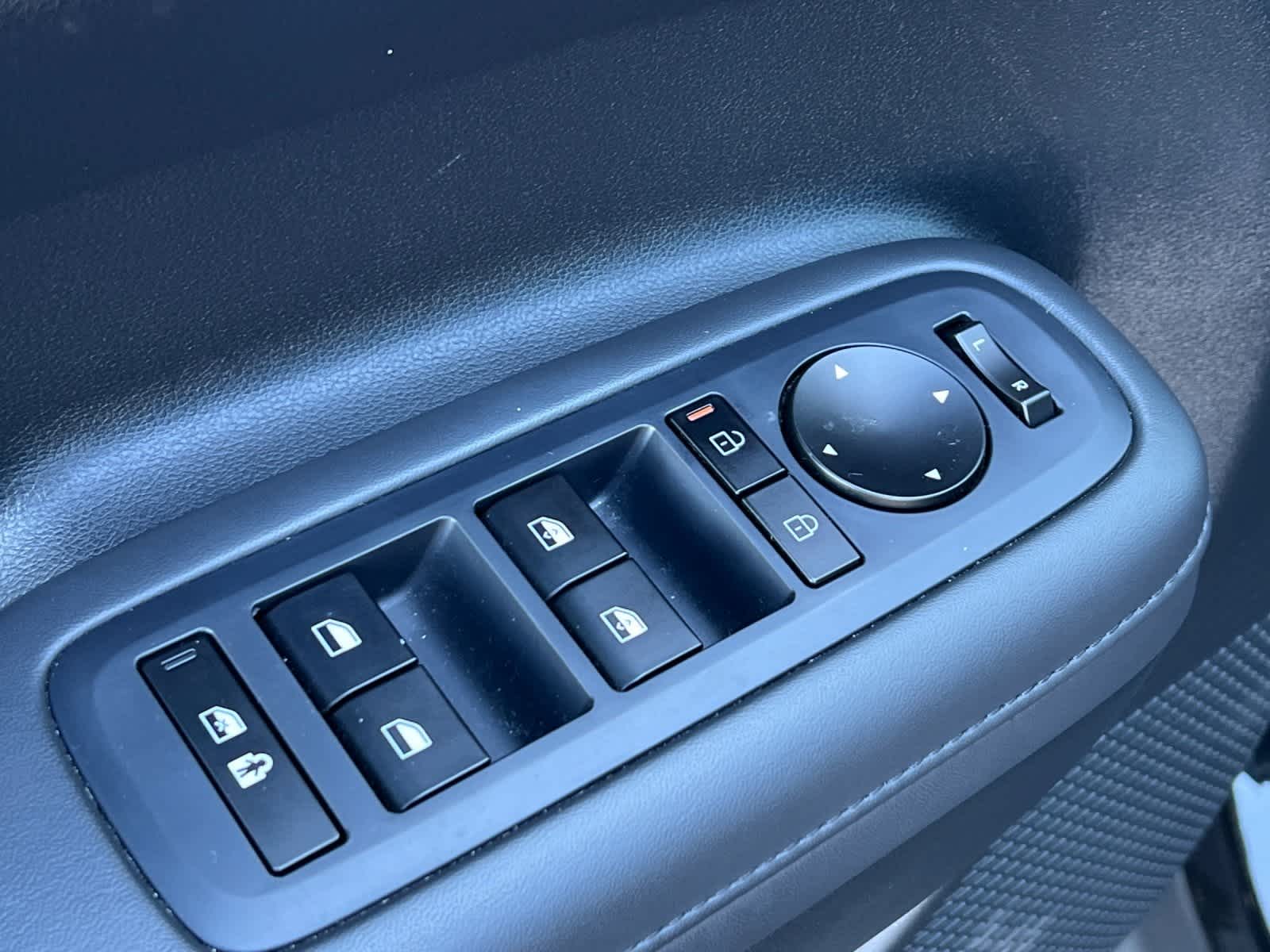 Thumbnail: 2024 Hyundai Santa Fe - 13