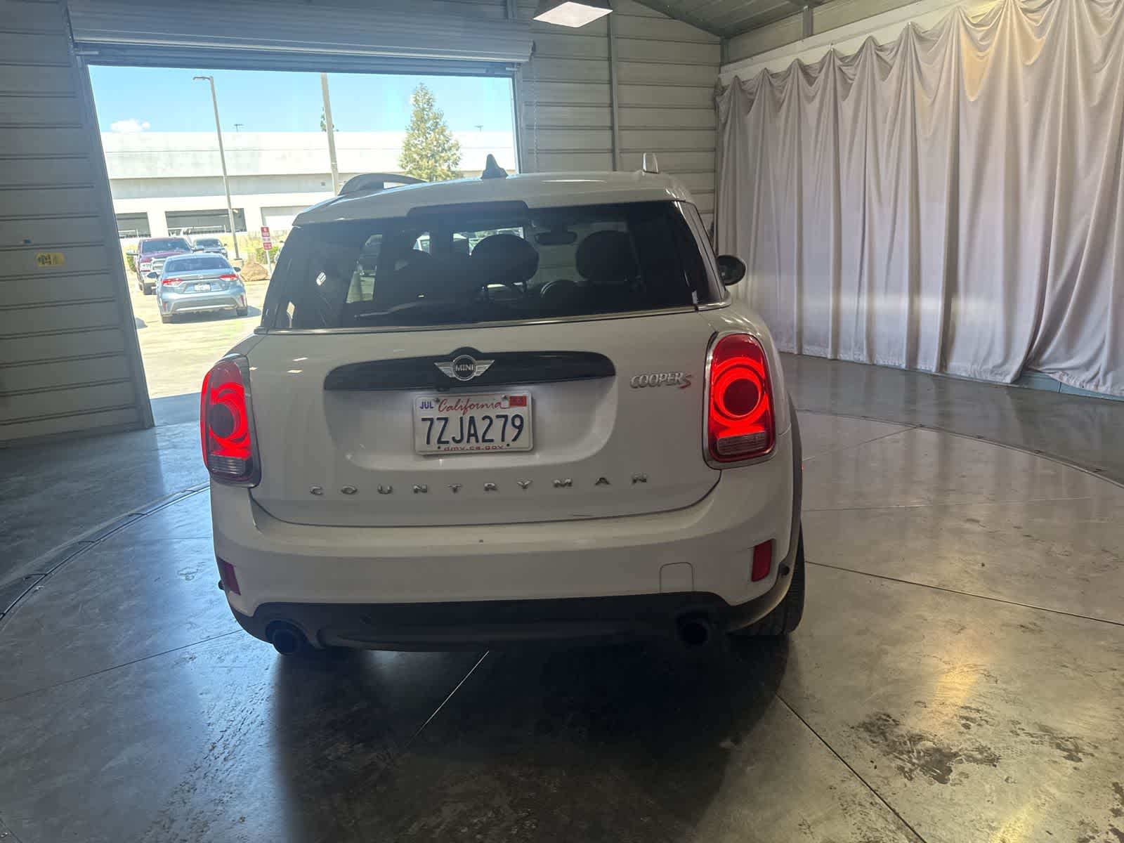 Thumbnail: 2017 MINI Cooper Countryman - 6