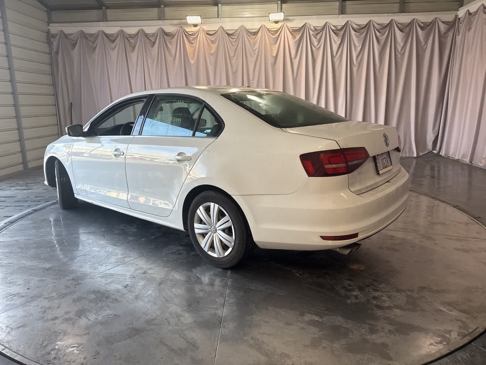 Thumbnail: 2017 Volkswagen Jetta - 5