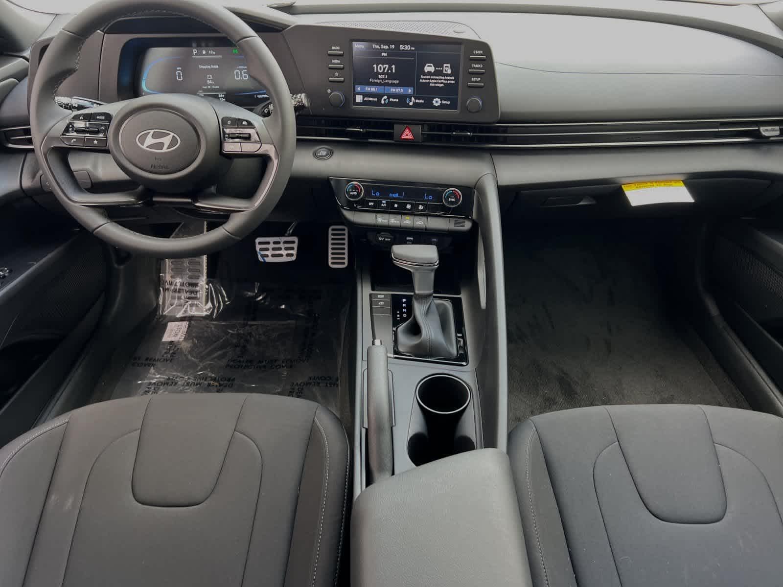 Thumbnail: 2025 Hyundai Elantra - 4