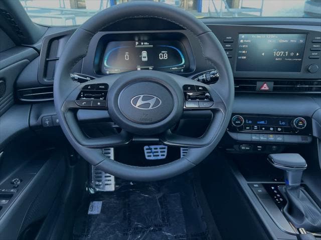 Thumbnail: 2025 Hyundai Elantra - 15