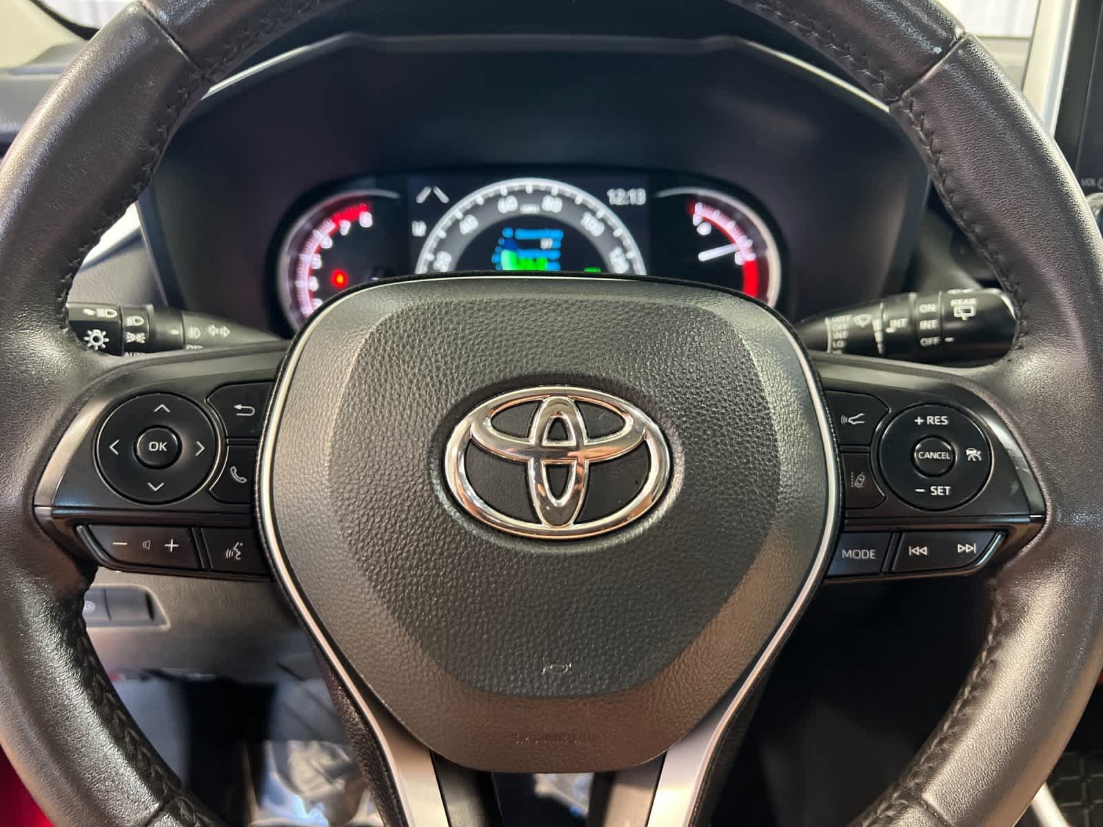 Thumbnail: 2023 Toyota RAV4 - 23