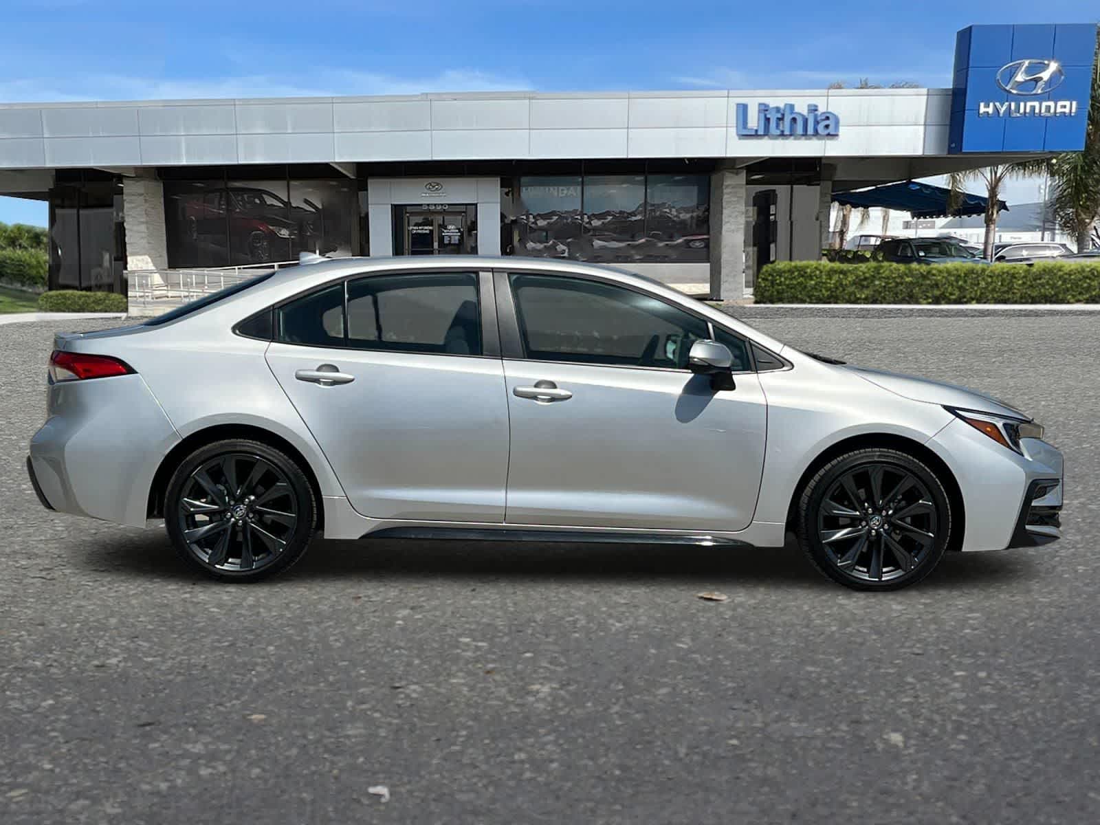 Thumbnail: 2025 Toyota Corolla - 8