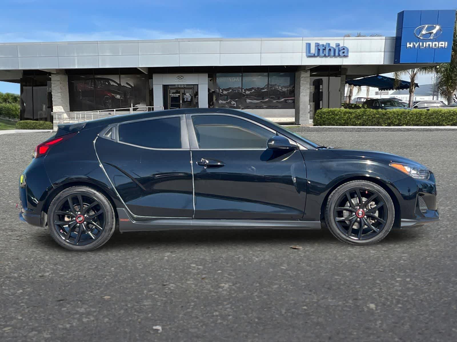 Thumbnail: 2019 Hyundai Veloster - 8