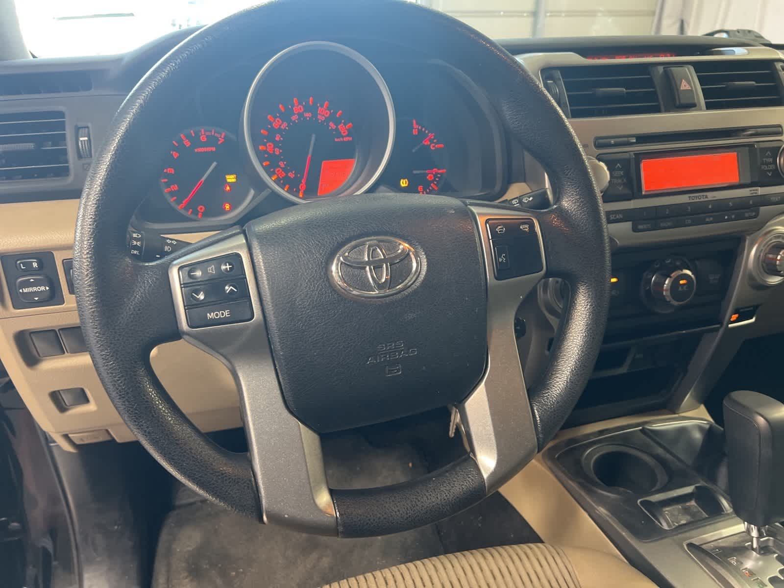 Thumbnail: 2010 Toyota 4Runner - 28