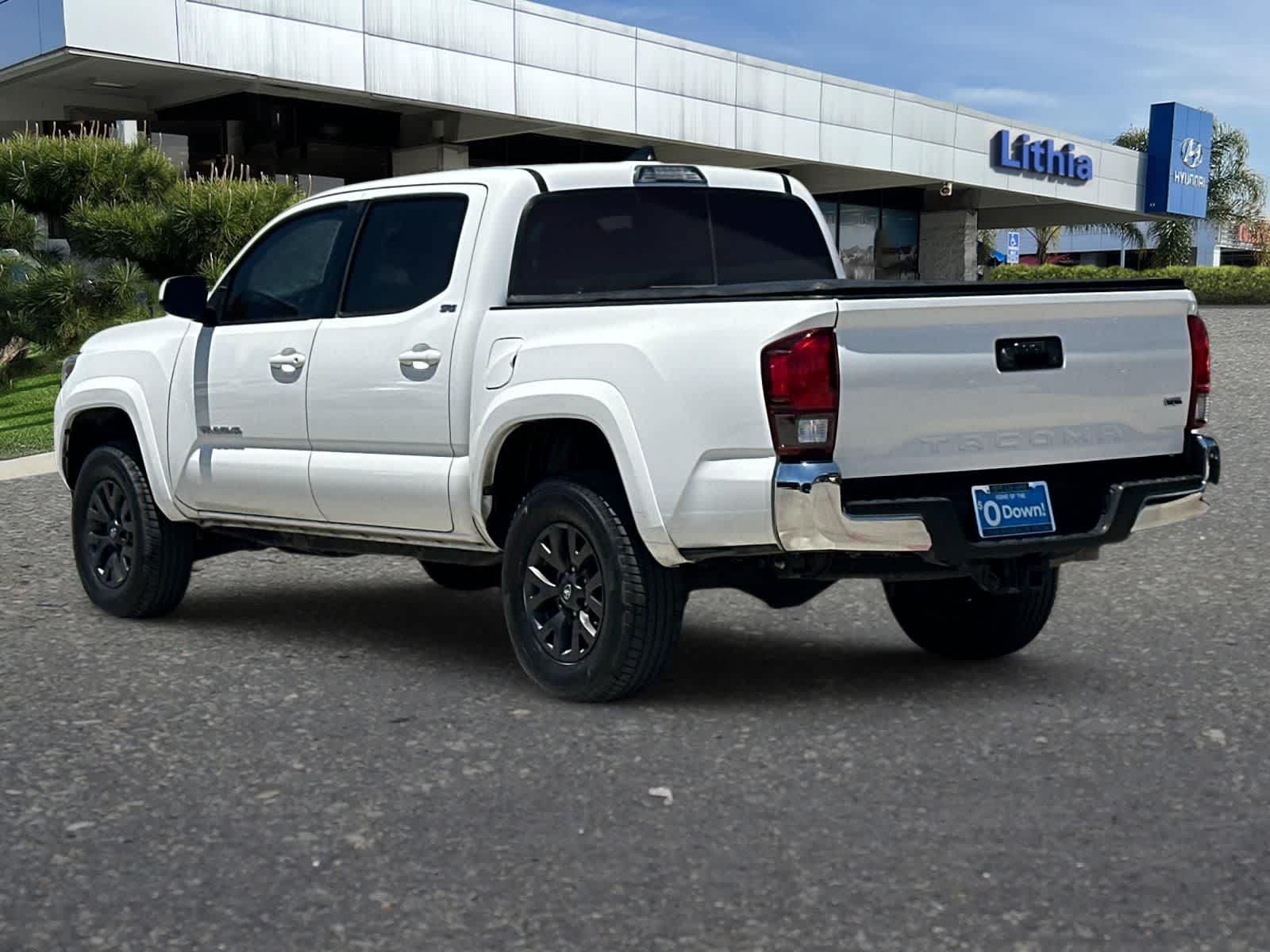Thumbnail: 2020 Toyota Tacoma - 6