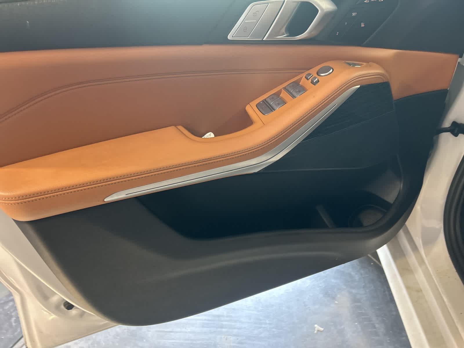 Thumbnail: 2022 BMW X7 - 24