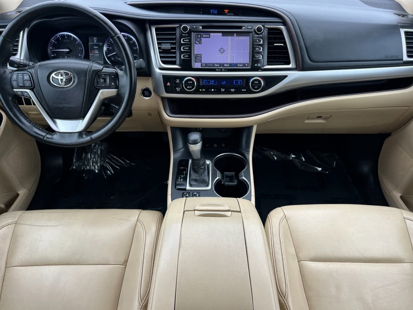 Thumbnail: 2015 Toyota Highlander - 3