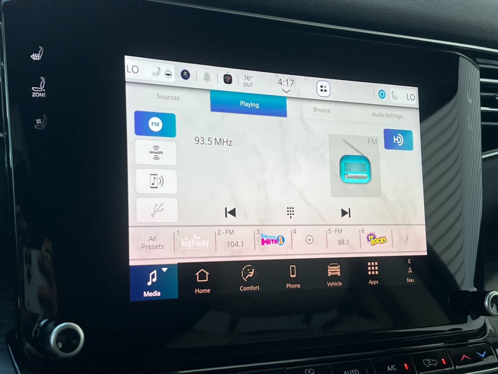 Thumbnail: 2024 Jeep Wagoneer - 20