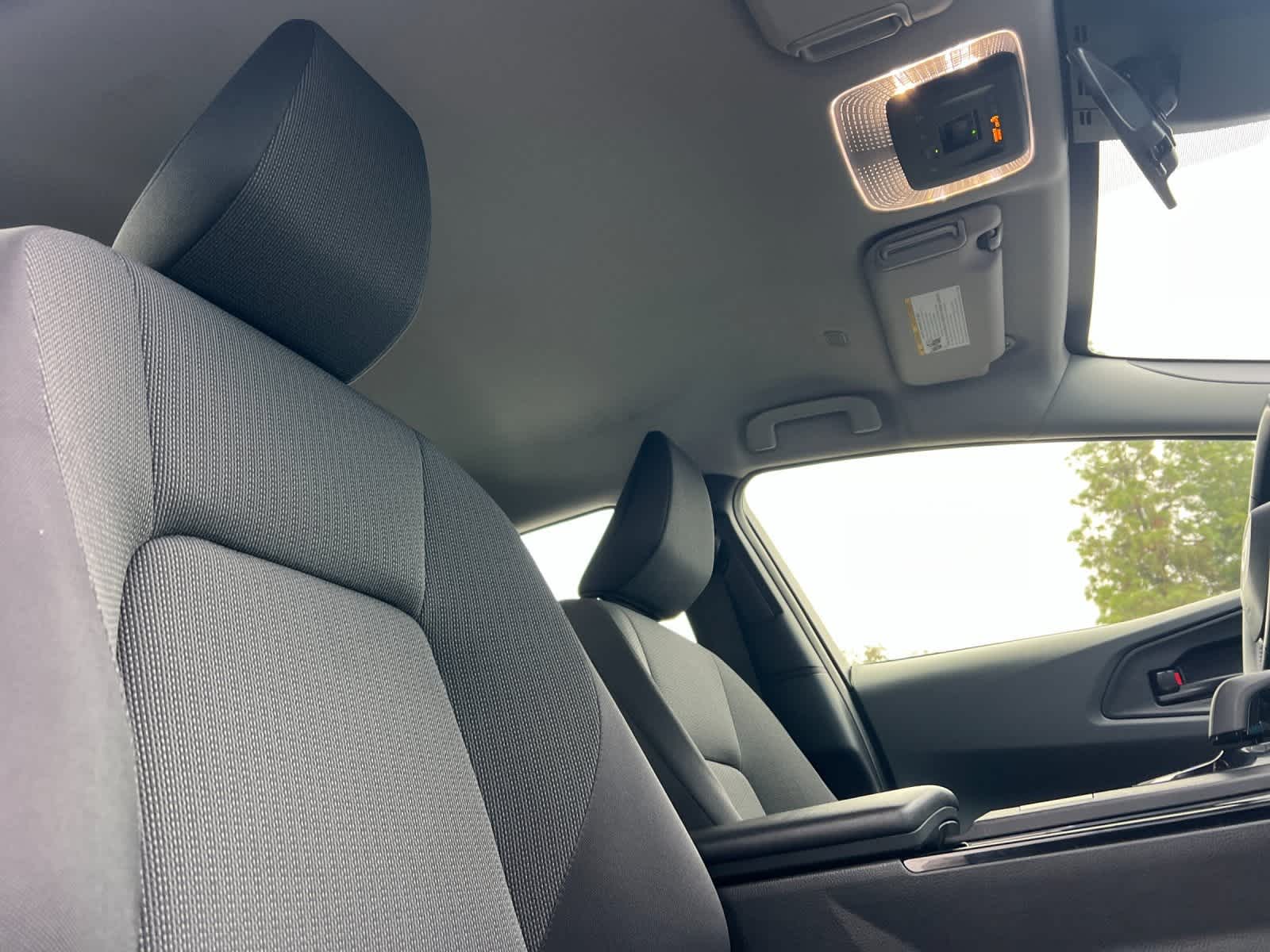 Thumbnail: 2024 Toyota Prius - 17