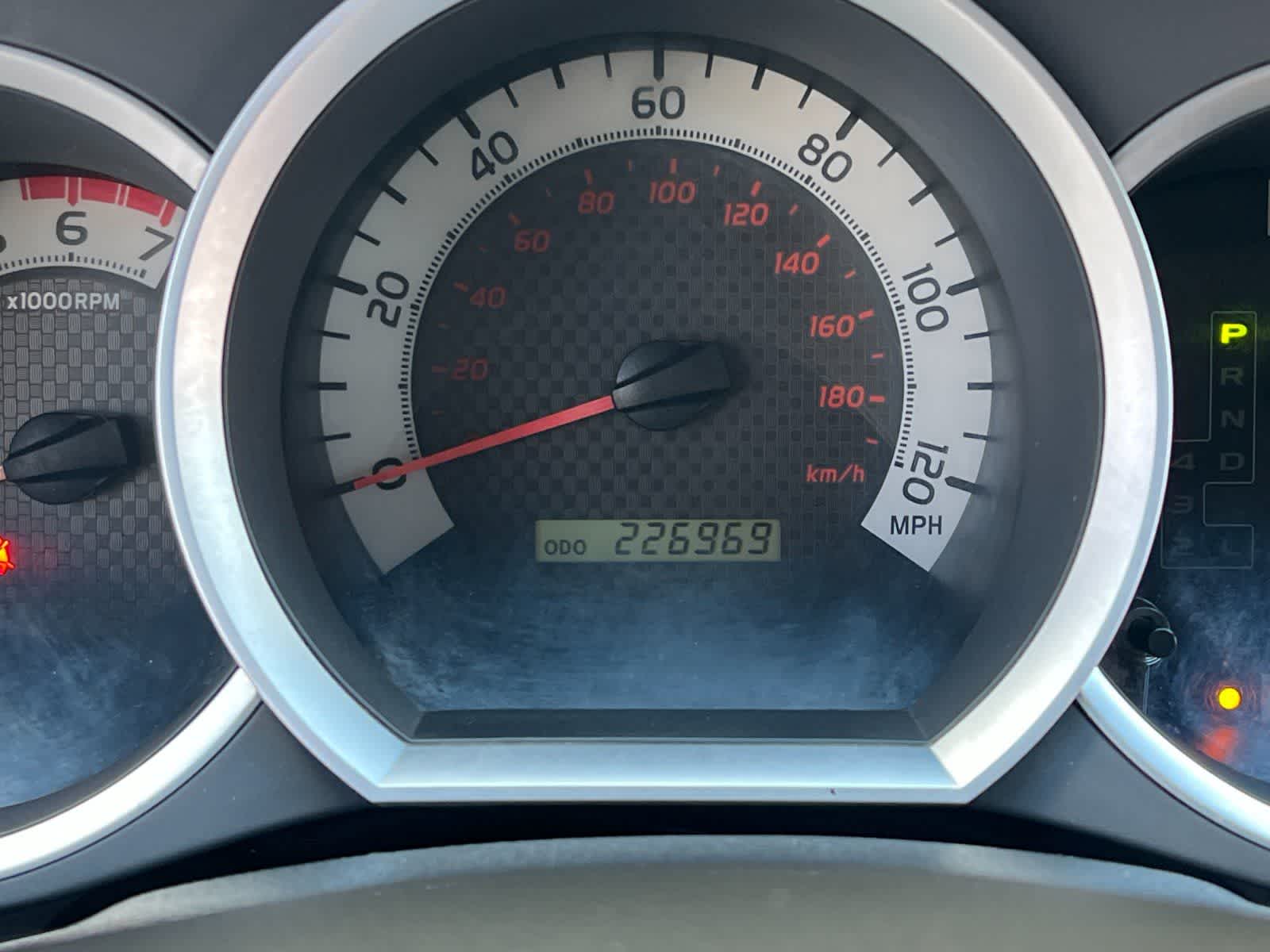 Thumbnail: 2013 Toyota Tacoma - 23