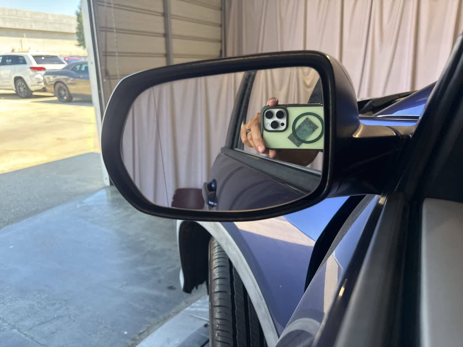 Thumbnail: 2016 Honda HR-V - 16