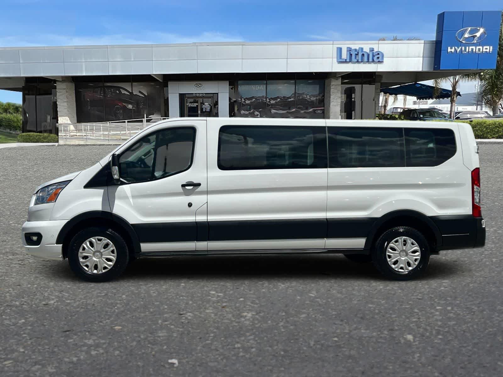 Thumbnail: 2022 Ford Econoline - 6