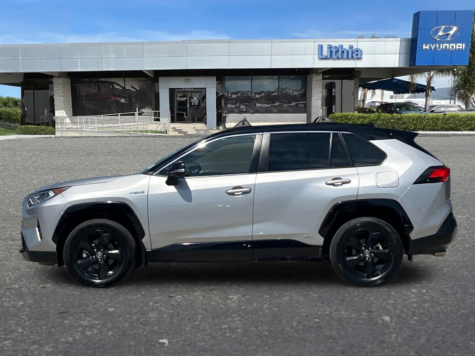 2021 Toyota RAV4 Hybrid XSE photo 5