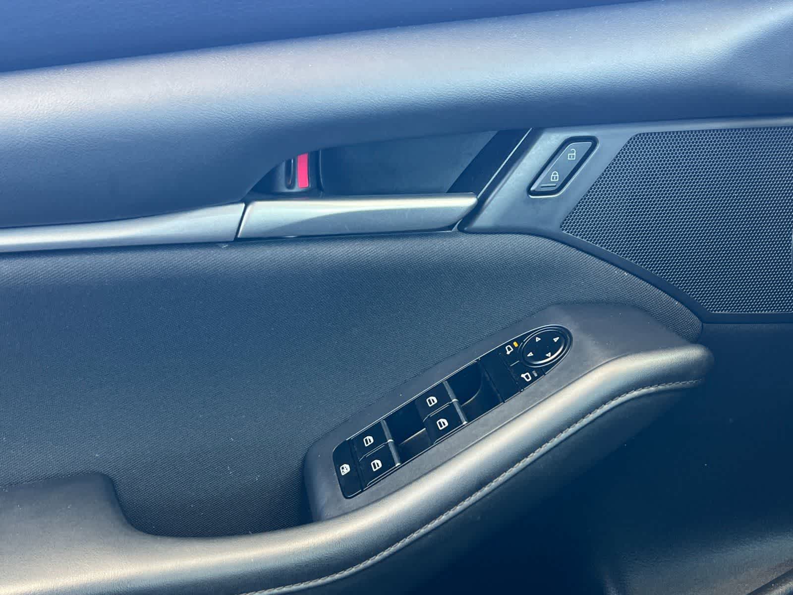 Thumbnail: 2025 Mazda Mazda3 - 13