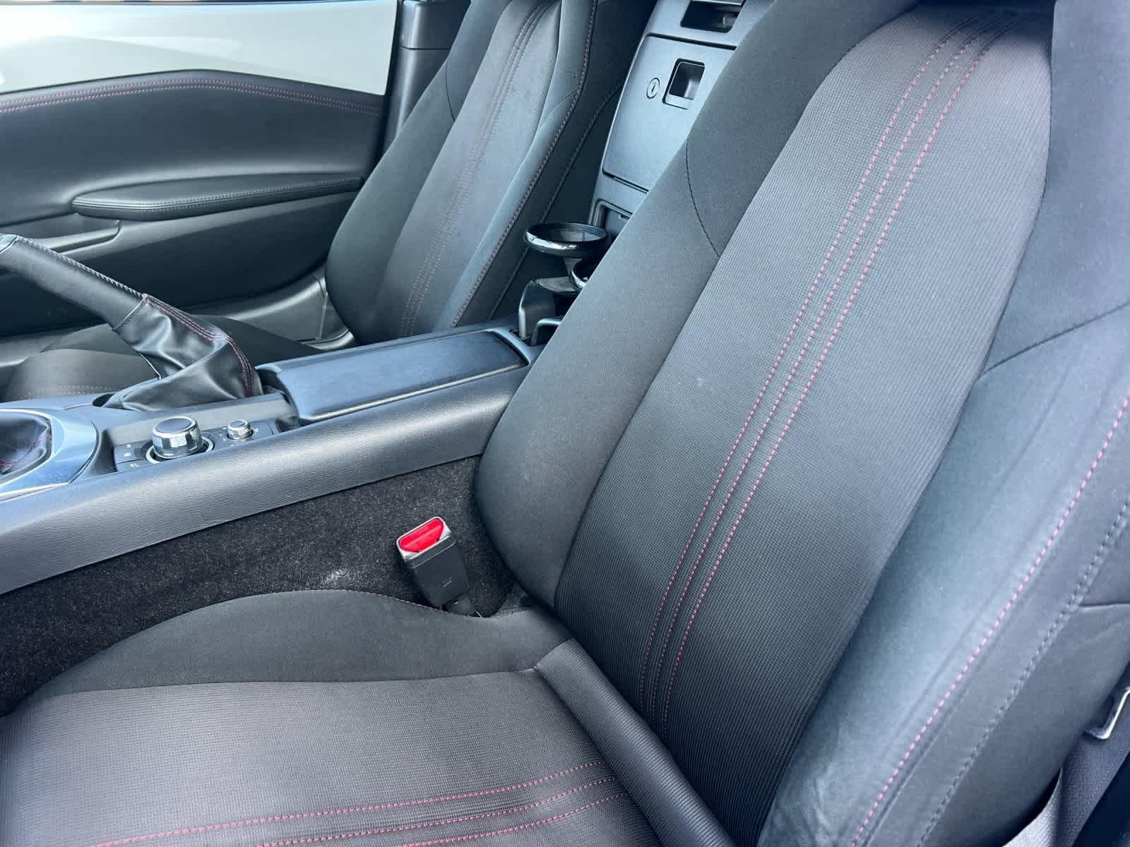 Thumbnail: 2016 Mazda MX-5 Miata - 4