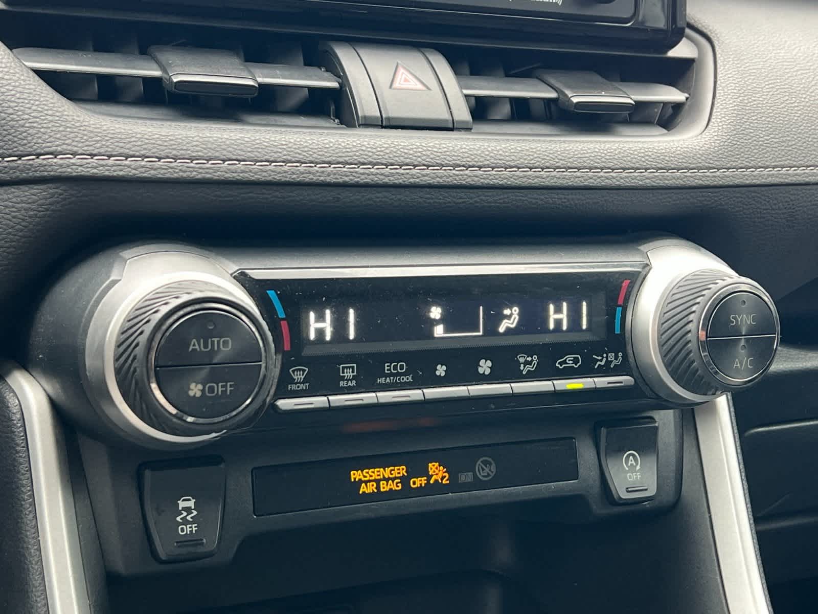 Thumbnail: 2020 Toyota RAV4 - 20