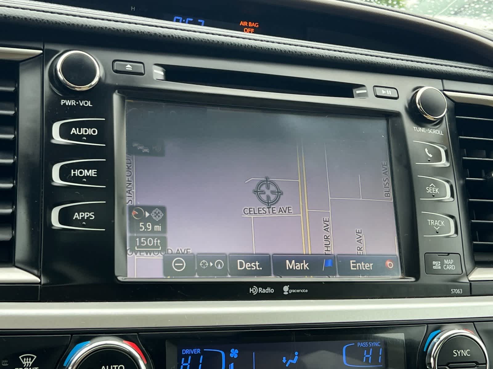 Thumbnail: 2015 Toyota Highlander - 20