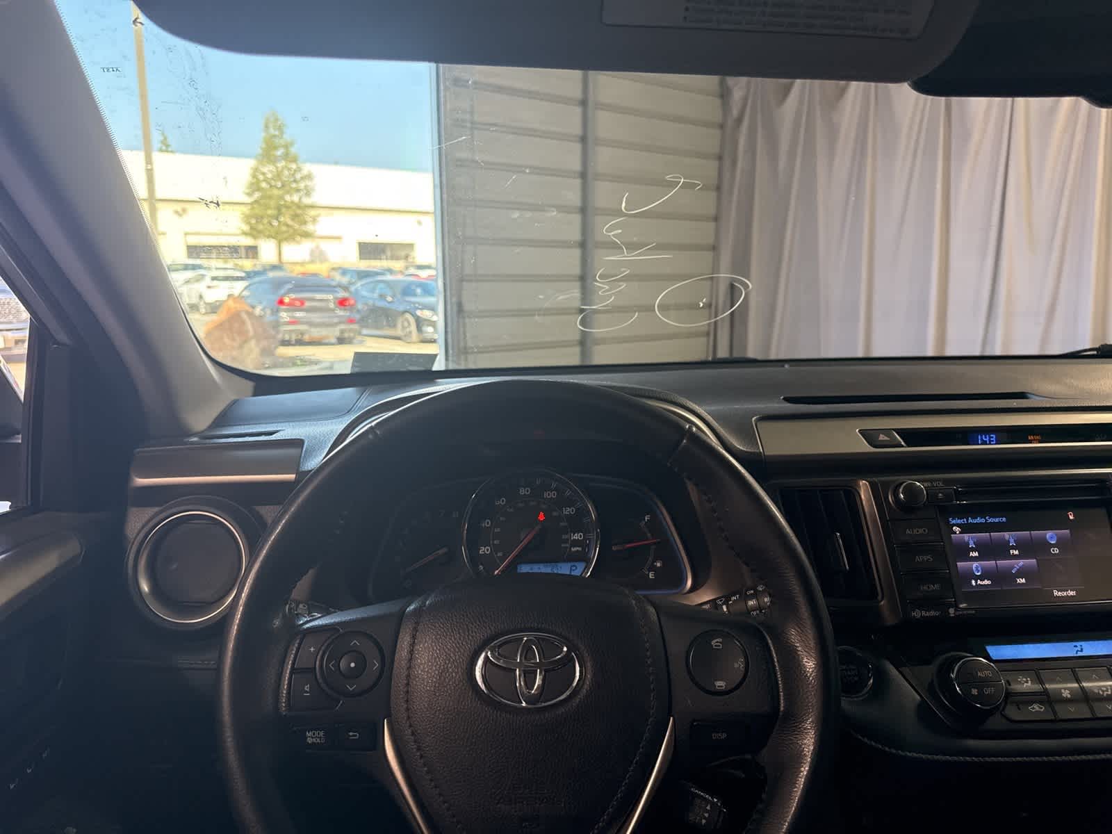 Thumbnail: 2014 Toyota RAV4 - 19